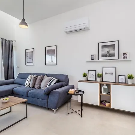Daire Solis Lacus Penthouse