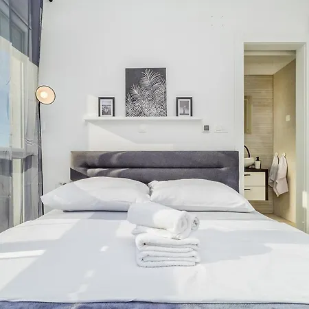Daire Solis Lacus Penthouse Njivice