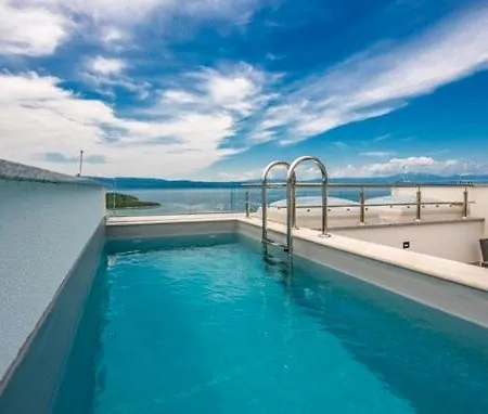 Solis Lacus Penthouse Daire