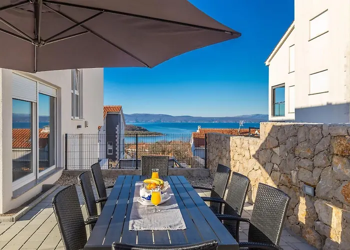Solis Lacus Penthouse Διαμέρισμα Njivice