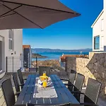 Solis Lacus Penthouse Apartmán Njivice