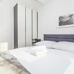 Solis Lacus Penthouse