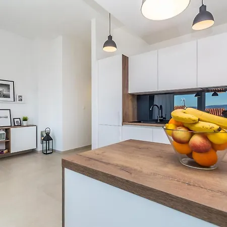 Solis Lacus Penthouse