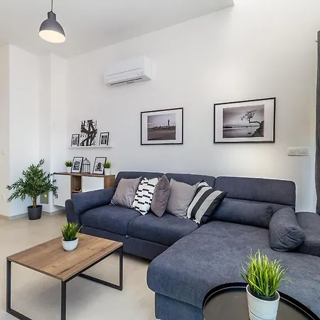 Solis Lacus Penthouse