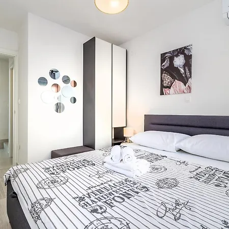 Solis Lacus Penthouse Apartment