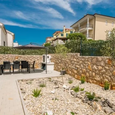 Apartment Solis Lacus Penthouse Njivice
