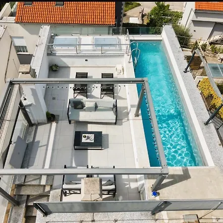 Solis Lacus Penthouse