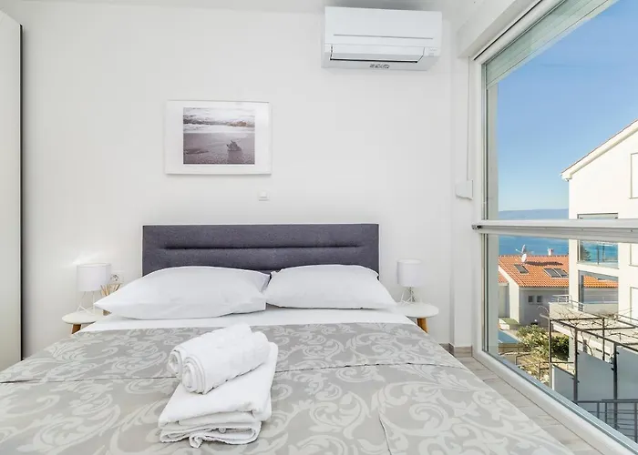 Solis Lacus Penthouse نجيفيش